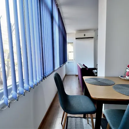 Lägenhet Downtown By The Lindens *