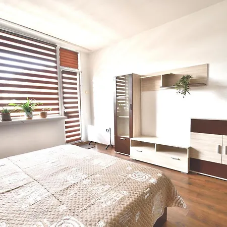 Downtown By The Lindens Lägenhet Yambol