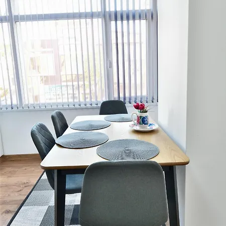 Lejlighed Downtown By The Lindens *