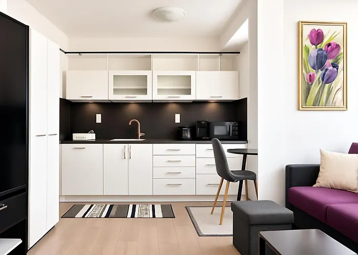 Downtown By The Lindens דירה ימבול