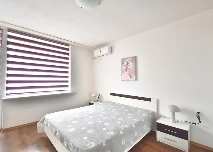 Apartment Downtown By The Lindens *