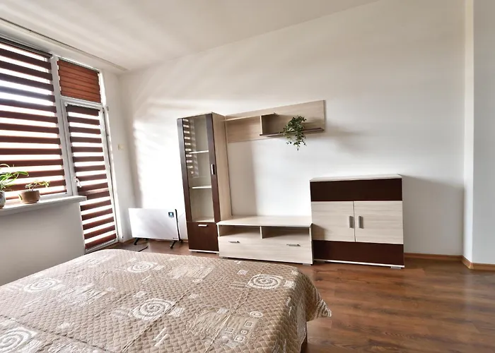 Downtown By The Lindens דירה