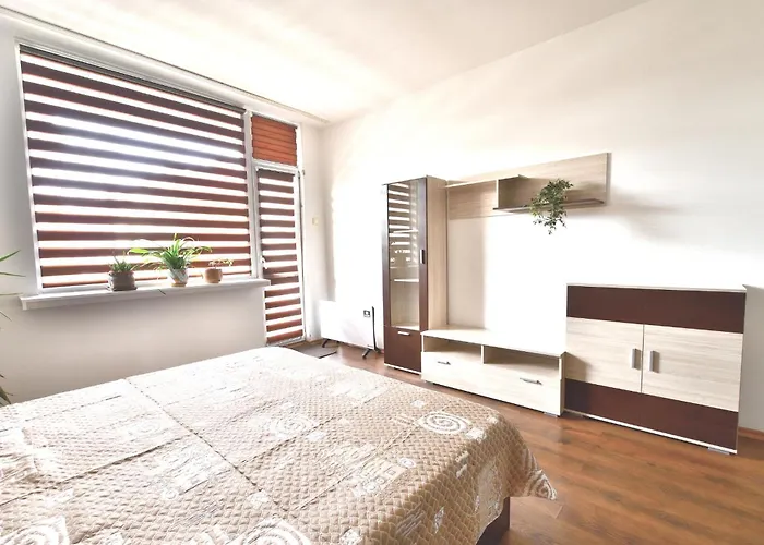 Downtown By The Lindens Apartment Yambol