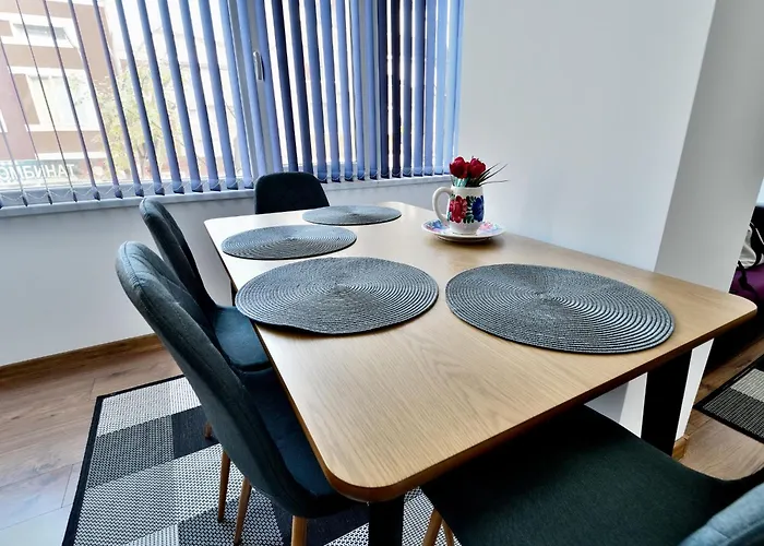 Downtown By The Lindens דירה *